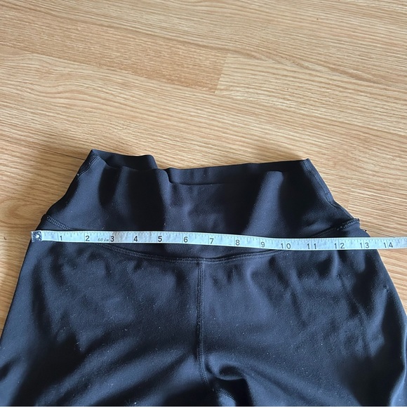 P’Tula Black Curve Athletic Leggings Medium - Picture 7 of 11